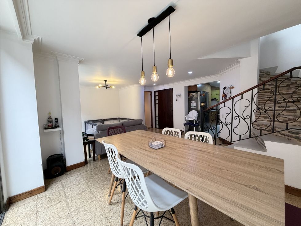 Casa en venta Antioquia Envigado La Pradera 146 m2 Habitaciones 3 Baños 2 Garajes 1 Precio $965000000