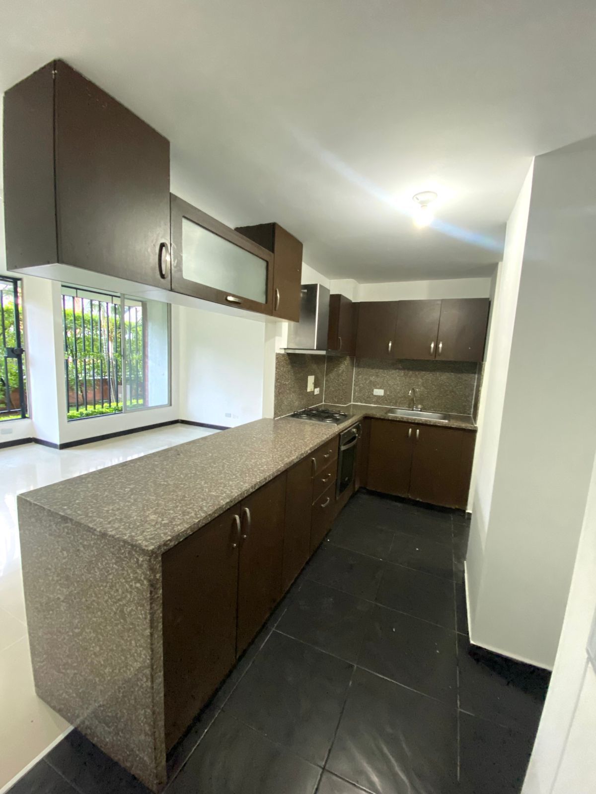 Apartamento en venta Valle Del Cauca Cali Lili 85 m2 Habitaciones 3 Baños 2 Garajes 1 Precio $380000000