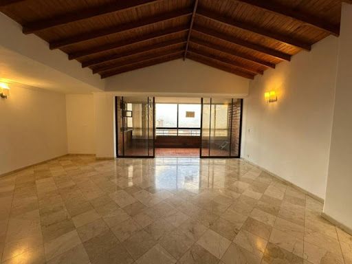 Apartamento en arriendo Antioquia Medellín El Tesoro 180 m2 Habitaciones 3 Baños 4 Garajes 1 Precio $8000000