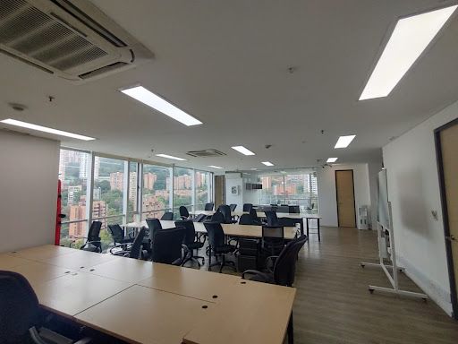 Oficina en arriendo Antioquia Medellín Villa Carlota 234 m2 Habitaciones 0 Baños 6 Garajes 11 Precio $28080000