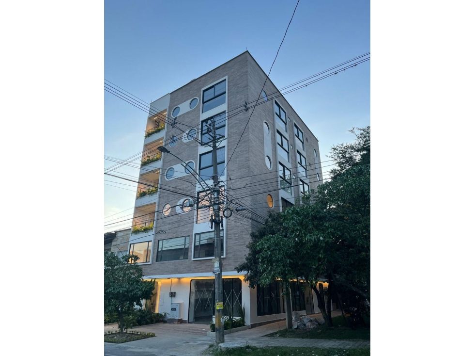 Local en arriendo Antioquia Medellín Los Colores 140 m2 Habitaciones 0 Baños 2 Garajes 0 Precio $8000000