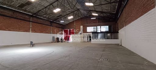 Bodega en arriendo Antioquia Itagüí Zona Industrial 3 1200 m2 Habitaciones 0 Baños 2 Garajes 2 Precio $37000000