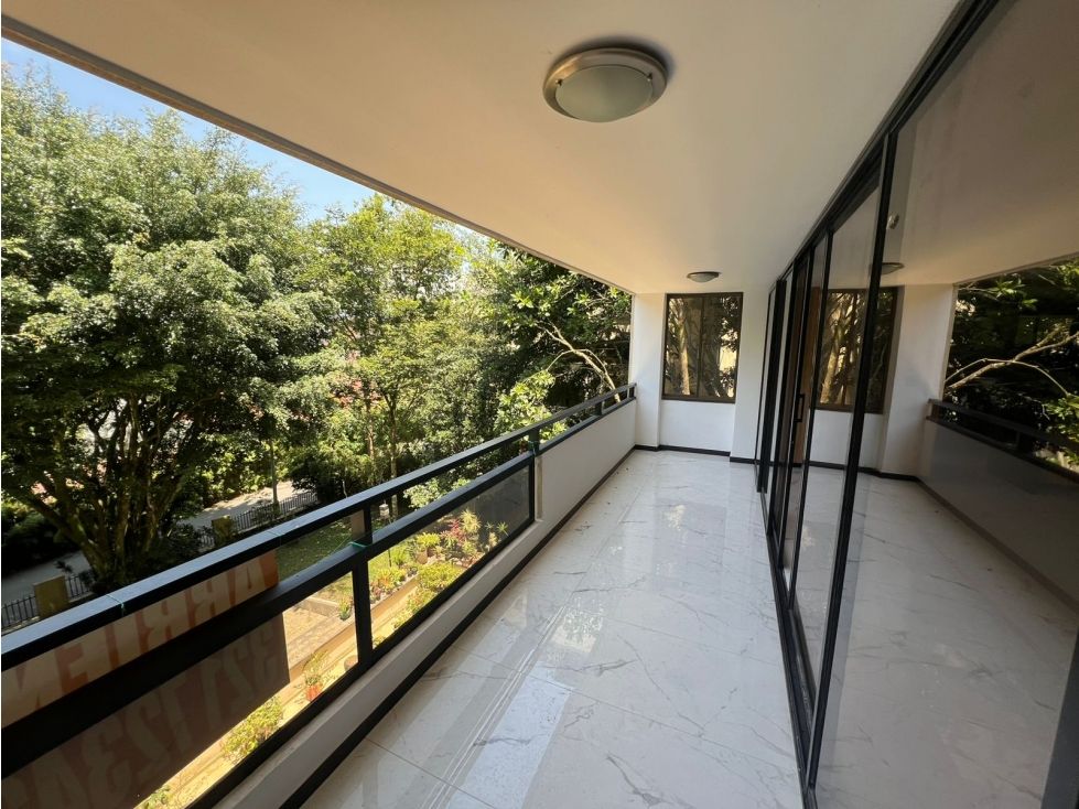 Apartamento en arriendo o venta Antioquia Medellín El Tesoro 165 m2 Habitaciones 4 Baños 4 Garajes 1 Precio venta $1300000000 Precio arriendo $8000000