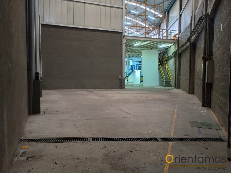 Bodega en arriendo Antioquia Medellín Trinidad 792 m2 Habitaciones 0 Baños 3 Garajes 1 Precio $28000000