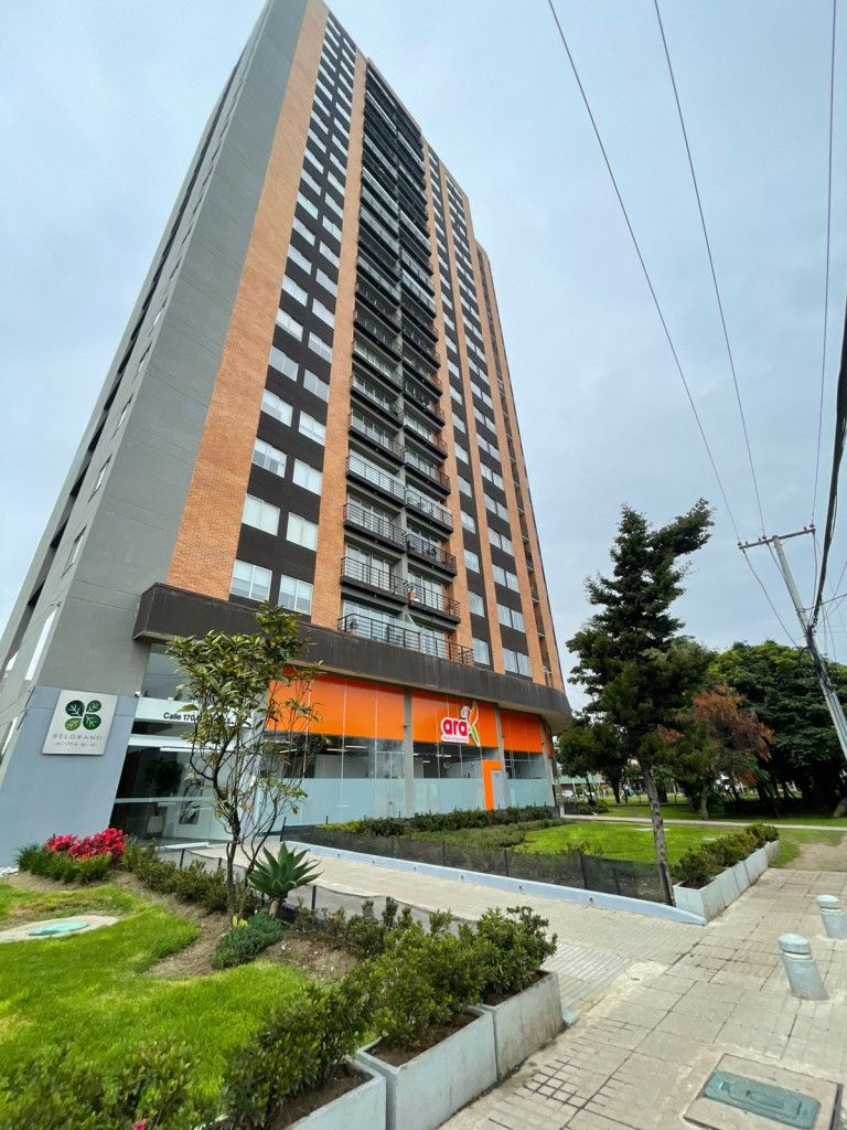 Apartamento en arriendo Cundinamarca Bogotá San Jose V Sector 81 m2 Habitaciones 3 Baños 2 Garajes 1 Precio $3100000