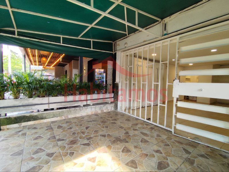 Local en arriendo Antioquia Medellín Bolivariana 18 m2 Habitaciones 0 Baños 1 Garajes 0 Precio $2800000