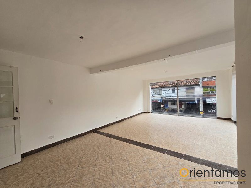 Local en arriendo Antioquia Medellín Bolivariana 34 m2 Habitaciones 0 Baños 1 Garajes 0 Precio $3300000