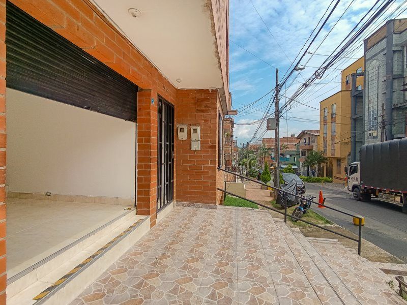 Local en arriendo Antioquia Medellín San Bernardo 25 m2 Habitaciones 0 Baños 1 Garajes 0 Precio $1800000