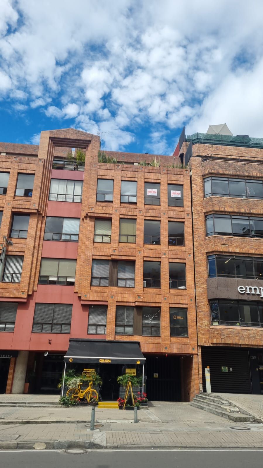 Oficina en arriendo Cundinamarca Bogotá Chico 40 m2 Habitaciones 0 Baños 0 Garajes 0 Precio $2200000