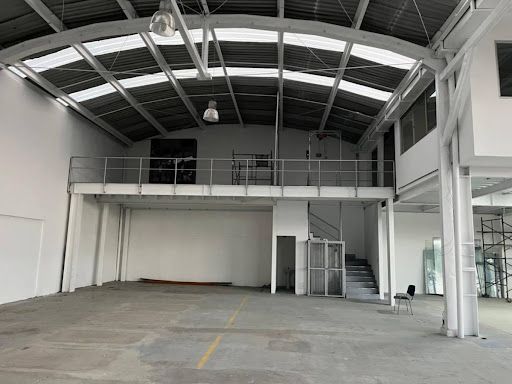 Local en arriendo Cundinamarca Bogotá Alcázares Norte 550 m2 Habitaciones 0 Baños 2 Garajes 0 Precio $25000000