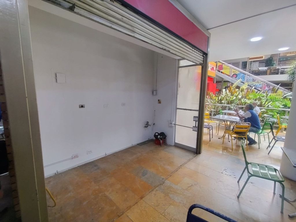 Local en arriendo Antioquia Medellín La Candelaria 6 m2 Habitaciones 0 Baños 0 Garajes 0 Precio $2600000