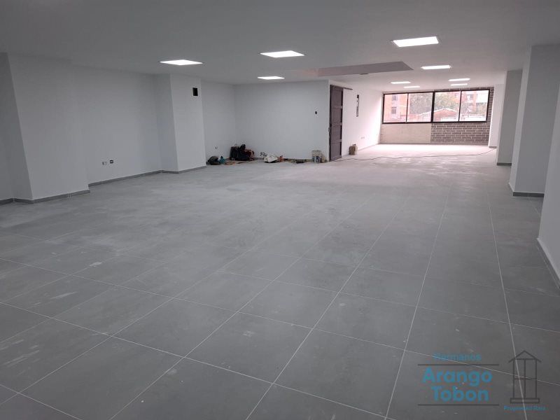 Local en arriendo Antioquia Medellín La Floresta 178 m2 Habitaciones 0 Baños 1 Garajes 0 Precio $13500000