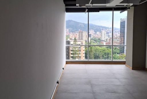 Oficina en arriendo Antioquia Medellín El Poblado 33 m2 Habitaciones 0 Baños 1 Garajes 1 Precio $3500000