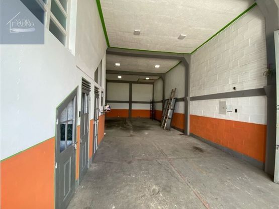 Bodega en arriendo Cundinamarca Bogotá Santa Catalina 237 m2 Habitaciones 0 Baños 3 Garajes 0 Precio $5000000