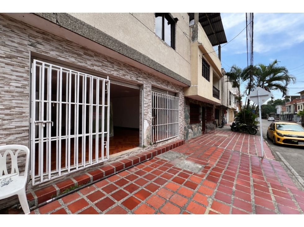 Local en arriendo Valle Del Cauca Cali Junín 60 m2 Habitaciones 0 Baños 1 Garajes 0 Precio $2500000