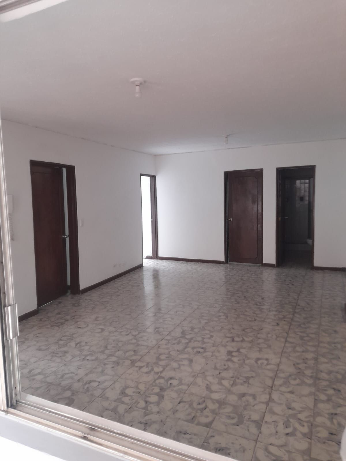Apartamento en arriendo Valle Del Cauca Cali Santa Anita - La Selva 70 m2 Habitaciones 2 Baños 1 Garajes 1 Precio $980000