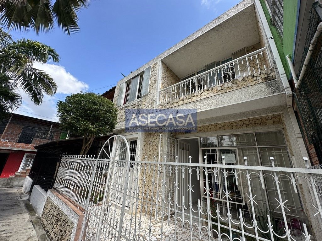 Casa en venta Santander Girón Mirador De Arenales 90 m2 Habitaciones 4 Baños 2 Garajes 0 Precio $210000000