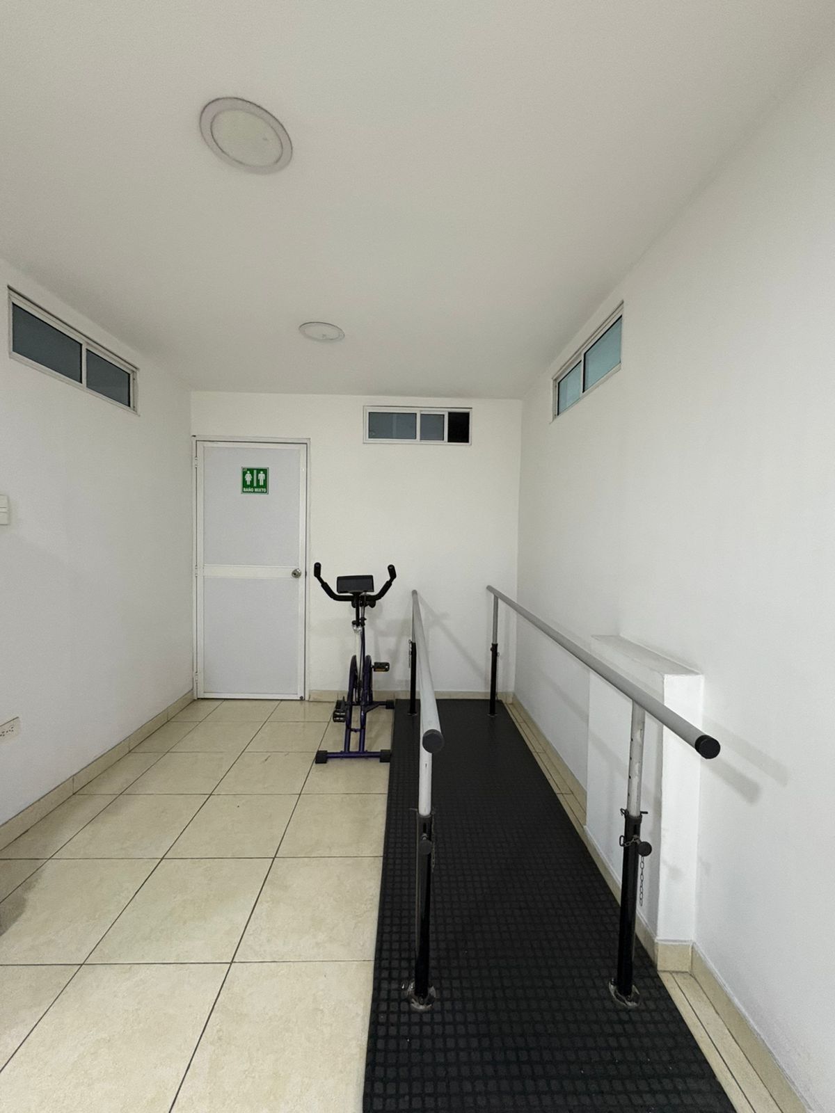 Edificio en arriendo Valle Del Cauca Cali Santa Fé 546 m2 Habitaciones 14 Baños 8 Garajes 1 Precio $15000000
