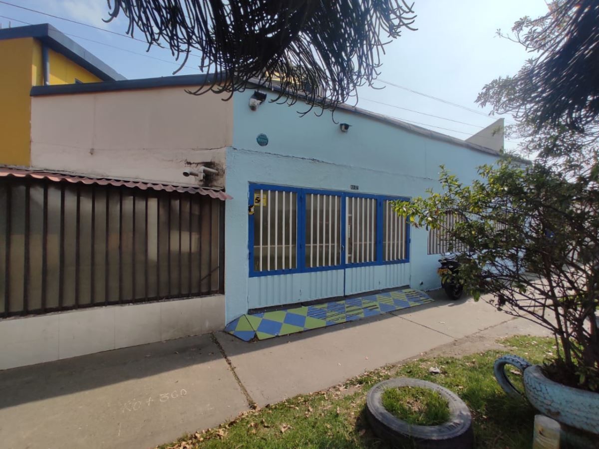 Casa en arriendo Cundinamarca Bogotá El Progreso 665 m2 Habitaciones 8 Baños 2 Garajes 0 Precio $9000000