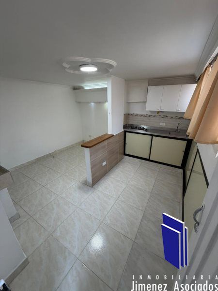 Apartaestudio en arriendo Antioquia Medellín Villanueva 20 m2 Habitaciones 0 Baños 1 Garajes 0 Precio $1300000
