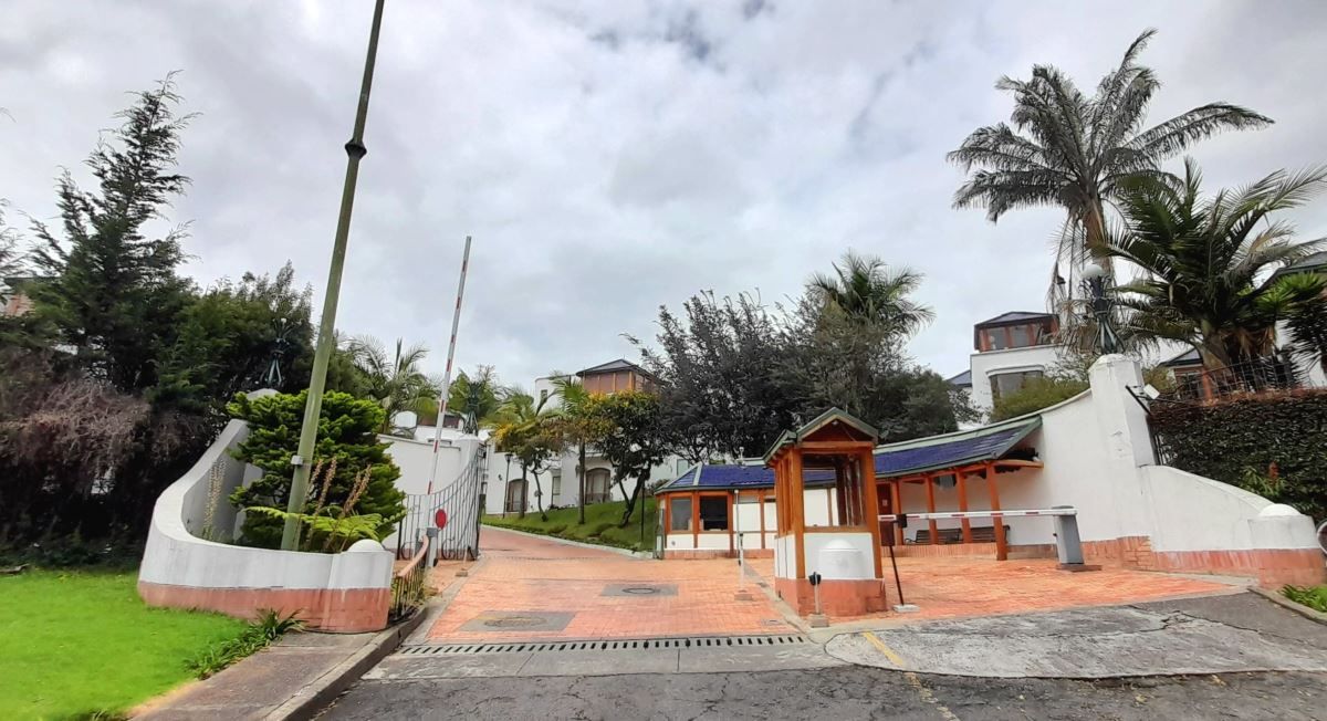 Casa en arriendo Cundinamarca Bogotá Casa Blanca Suba 246 m2 Habitaciones 3 Baños 4 Garajes 3 Precio $16692000