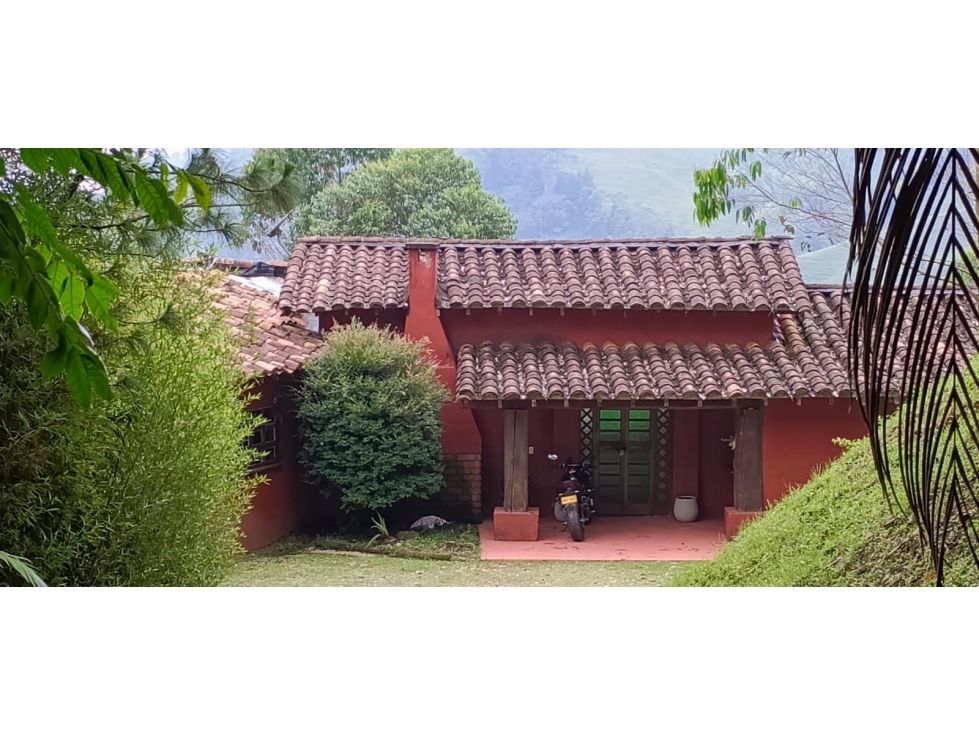 Casa Campestre en arriendo Antioquia La Estrella La Tablaza 340 m2 Habitaciones 3 Baños 4 Garajes 3 Precio $5500000
