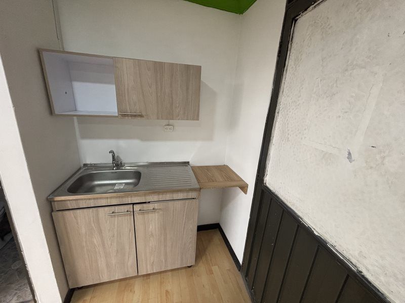 Apartaestudio en arriendo Antioquia Itagüí Los Naranjos 22 m2 Habitaciones 1 Baños 1 Garajes 0 Precio $1000000