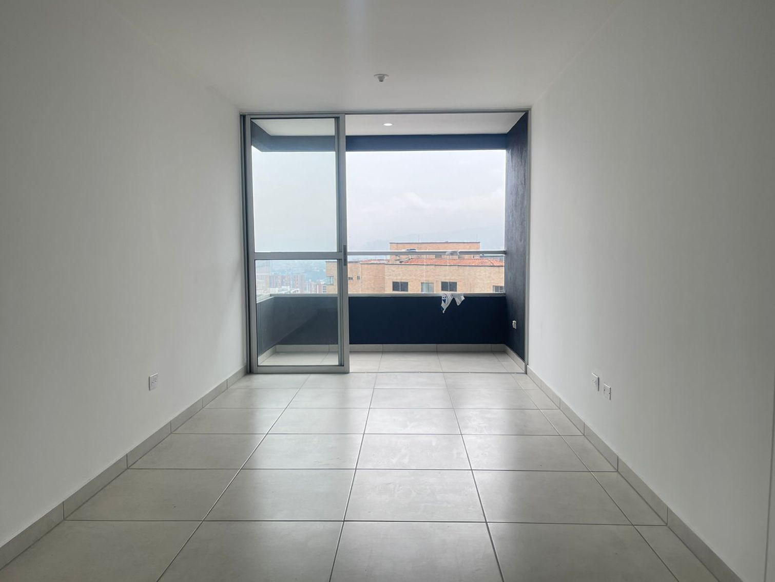 Apartamento en arriendo Antioquia Sabaneta Betania 84 m2 Habitaciones 3 Baños 2 Garajes 1 Precio $3350000