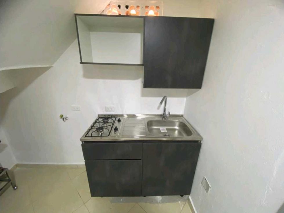 Apartaestudio en arriendo Antioquia Envigado El Dorado 35 m2 Habitaciones 1 Baños 1 Garajes 0 Precio $1500000