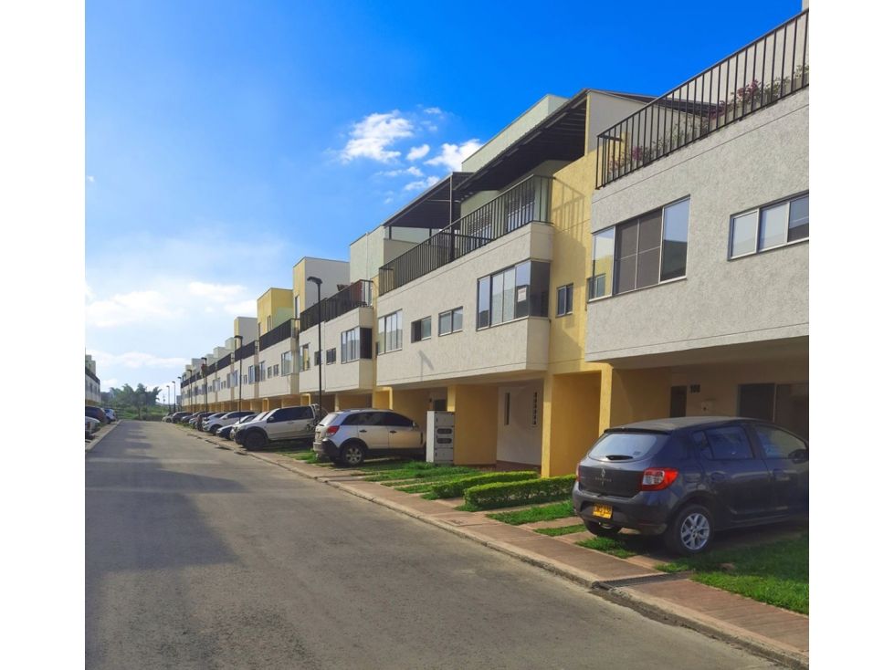 Casa en venta Valle Del Cauca Jamundí Cr La Arboleda 57 m2 Habitaciones 3 Baños 2 Garajes 1 Precio $250000000