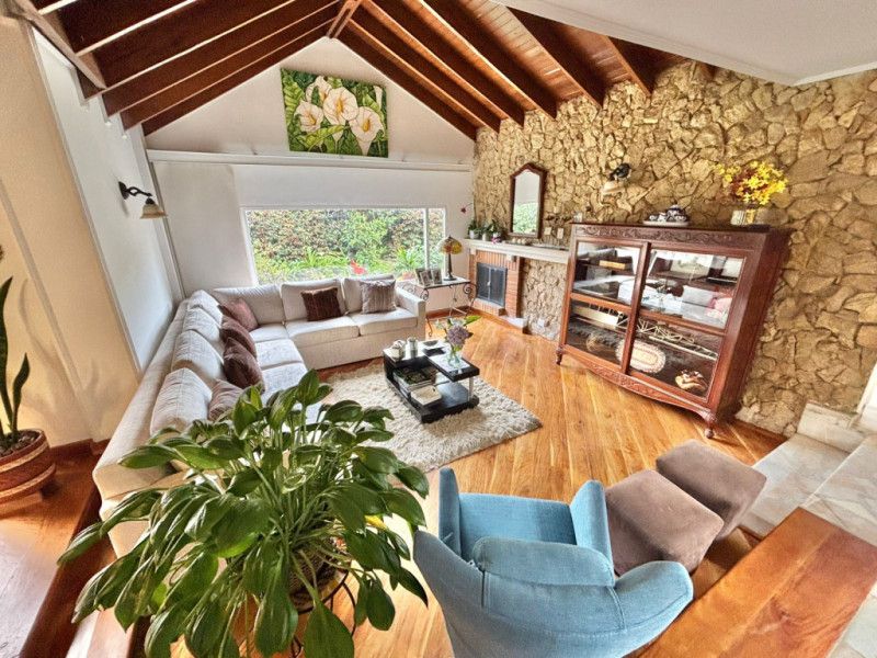 Casa en venta Cundinamarca Bogotá San José De Bavaria 237 m2 Habitaciones 4 Baños 4 Garajes 4 Precio $1250000000
