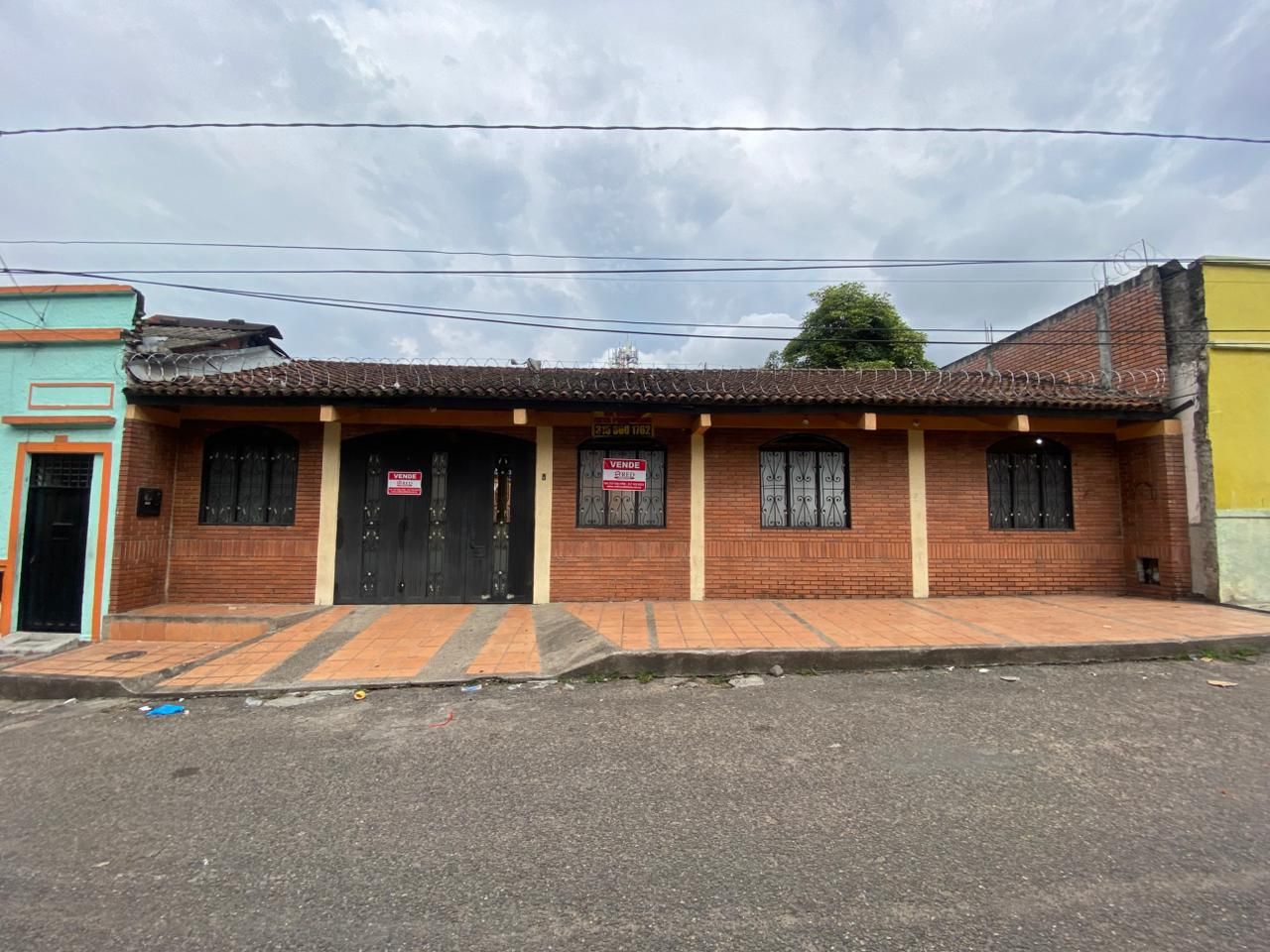 Casa en venta Huila Neiva Los Martires 465 m2 Habitaciones 3 Baños 3 Garajes 2 Precio $800000000