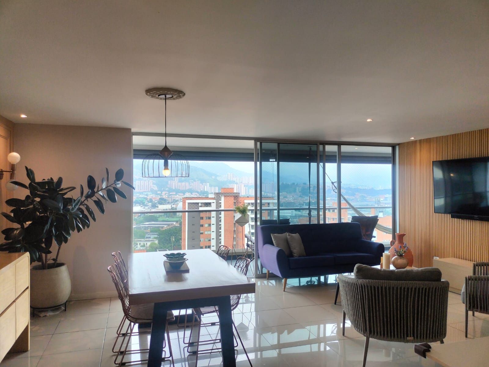 Apartamento en venta Antioquia Envigado Bosques De Zúñiga 147 m2 Habitaciones 3 Baños 3 Garajes 3 Precio $1310000000