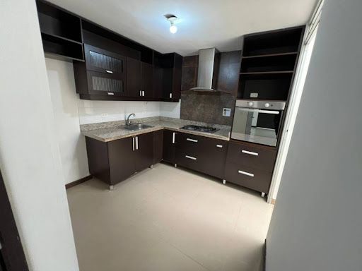 Casa en arriendo Antioquia Medellín Loma De Los Bernal 100 m2 Habitaciones 3 Baños 3 Garajes 1 Precio $3350000