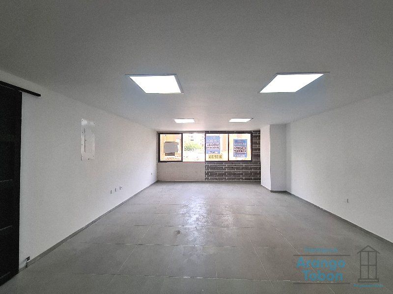 Local en arriendo Antioquia Medellín La Floresta 152 m2 Habitaciones 0 Baños 1 Garajes 0 Precio $11500000