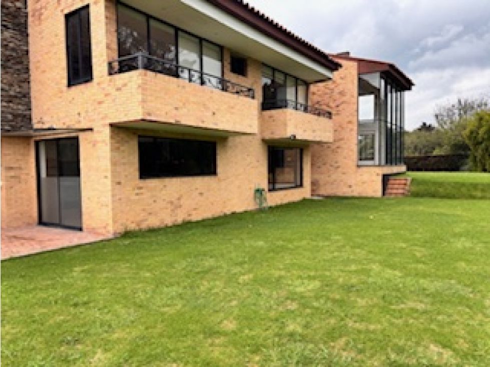 Casa en arriendo Cundinamarca Bogotá Casa Blanca 515 m2 Habitaciones 7 Baños 8 Garajes 0 Precio $15700000