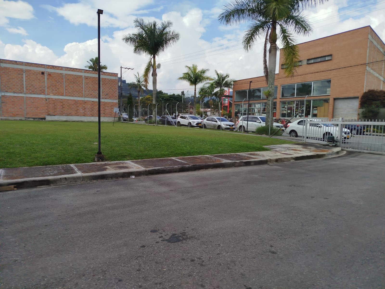 Bodega en arriendo Antioquia Rionegro El Porvenir 2020 m2 Habitaciones 0 Baños 7 Garajes 1 Precio $65000000