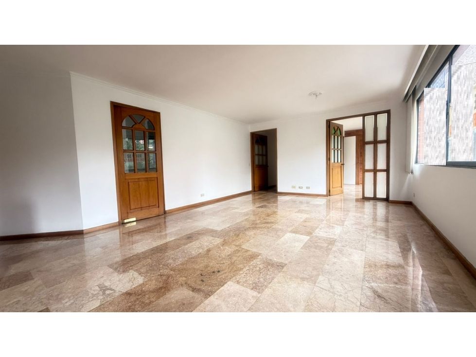 Apartamento en arriendo Antioquia Medellín Las Lomas No1 180 m2 Habitaciones 3 Baños 2 Garajes 2 Precio $5800000