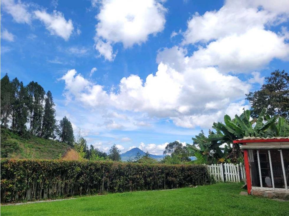 Casa Campestre en venta Antioquia La Ceja La Ceja 200 m2 Habitaciones 5 Baños 2 Garajes 2 Precio $1050000000