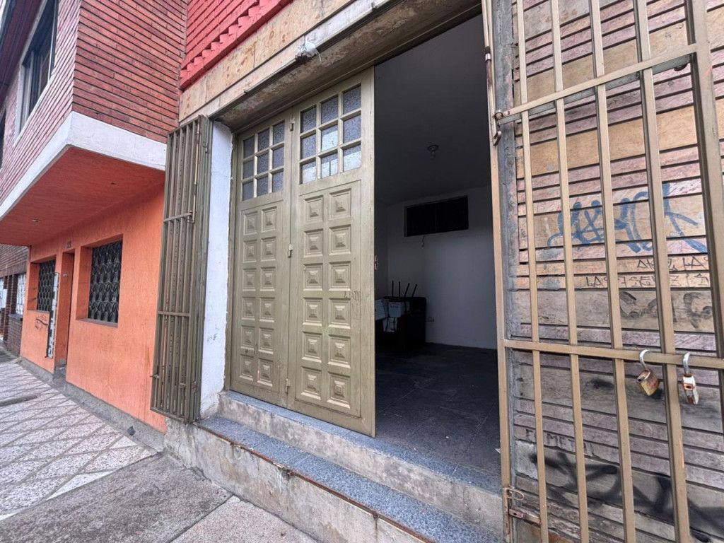 Local en arriendo Cundinamarca Bogotá Santander Sur 18 m2 Habitaciones 0 Baños 1 Garajes 0 Precio $650000