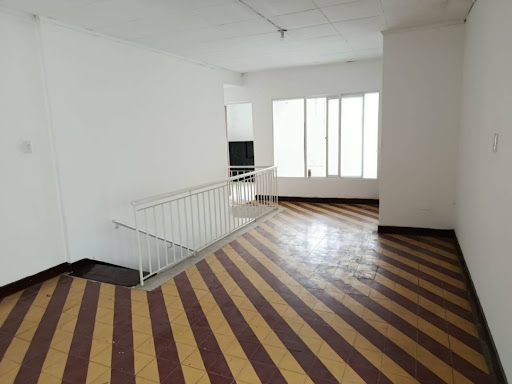 Casa en arriendo Antioquia Medellín Prado 550 m2 Habitaciones 15 Baños 4 Garajes 0 Precio $20000000