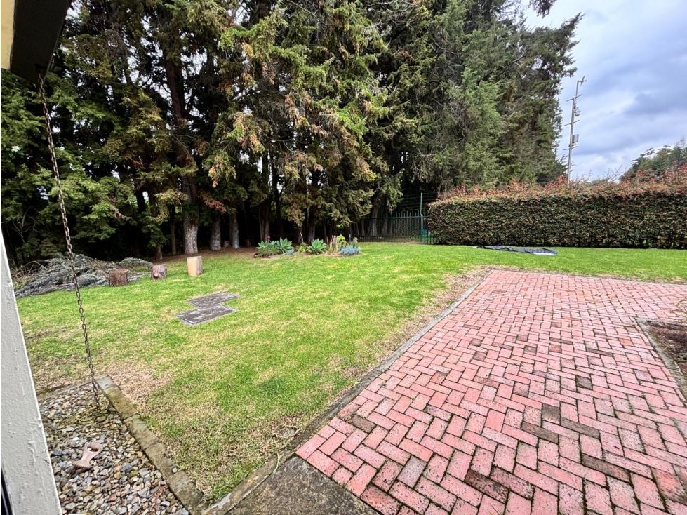 Casa en venta Cundinamarca Bogotá Casa Blanca 311 m2 Habitaciones 4 Baños 6 Garajes 3 Precio $2500000000