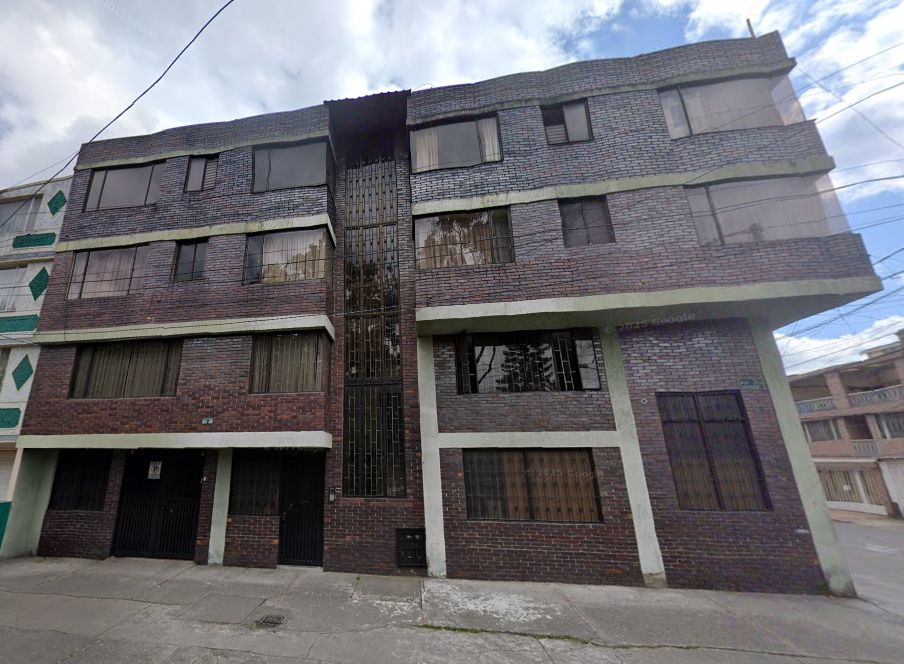 Edificio en venta Cundinamarca Bogotá Santa Rosa Del Carvajal 432 m2 Habitaciones 6 Baños 4 Garajes 2 Precio $1600000000