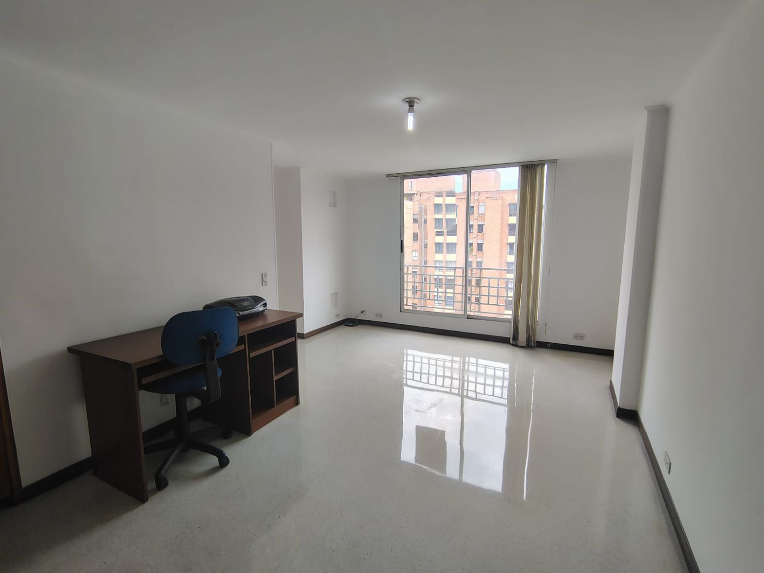 Apartamento en arriendo Antioquia Medellín Los Conquistadores 55 m2 Habitaciones 1 Baños 2 Garajes 1 Precio $2750000
