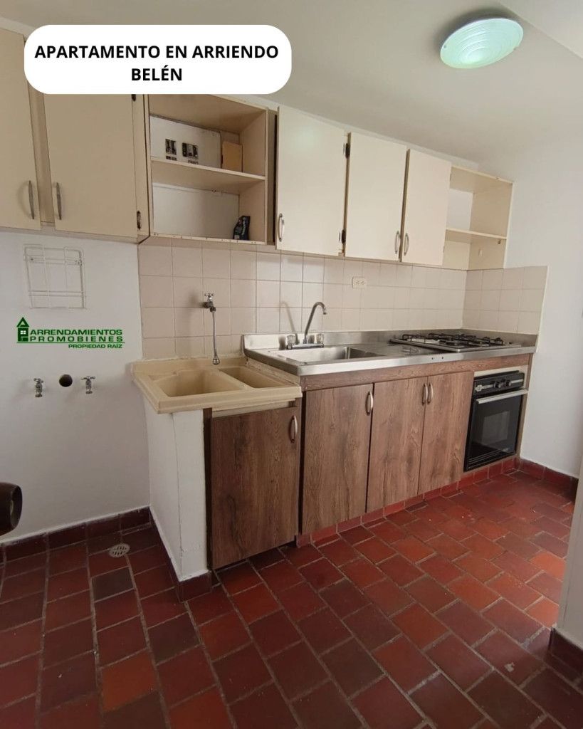 Apartamento en arriendo Antioquia Medellín Miravalle 75 m2 Habitaciones 3 Baños 2 Garajes 1 Precio $2800000