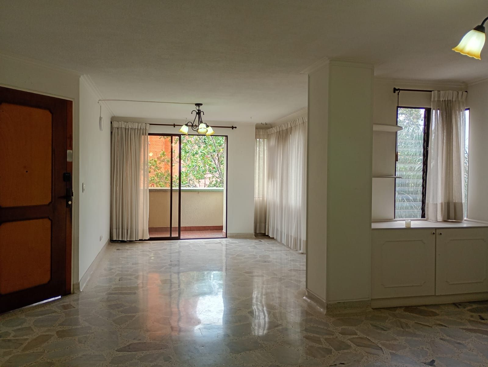 Apartamento en venta Antioquia Medellín Bolivariana 170 m2 Habitaciones 4 Baños 3 Garajes 2 Precio $965000000