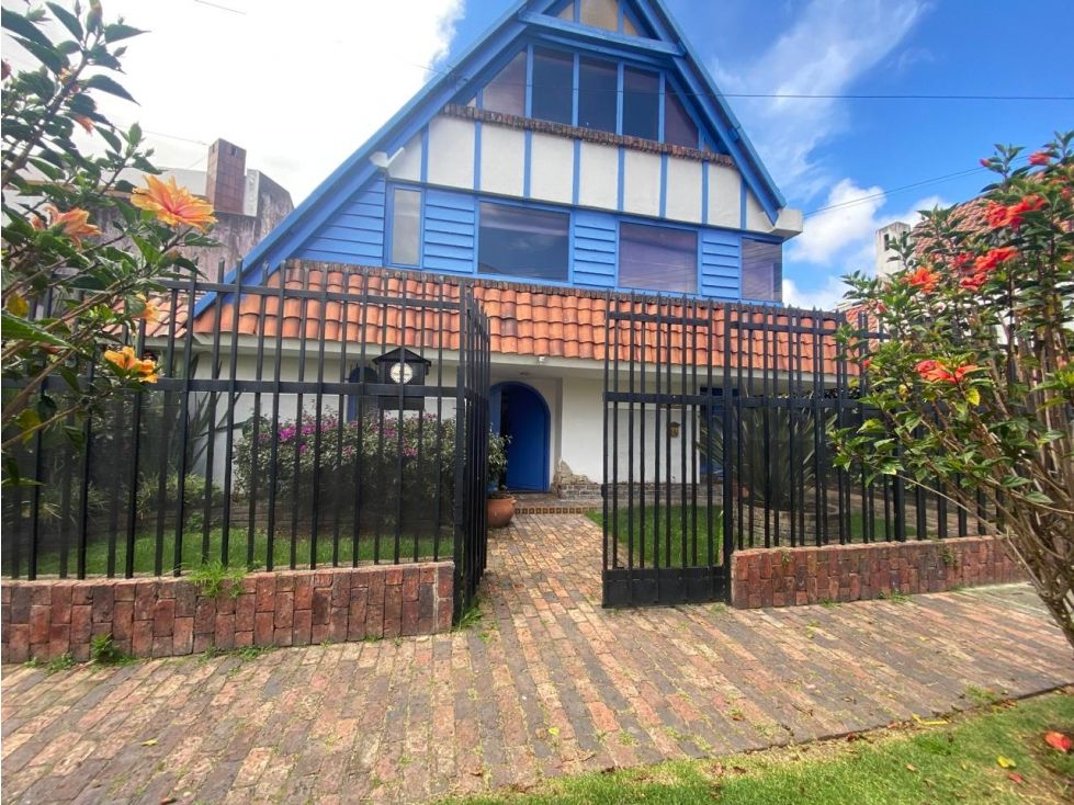 Casa en venta Cundinamarca Bogotá Santa Barbara Central 160 m2 Habitaciones 3 Baños 3 Garajes 3 Precio $1400000000