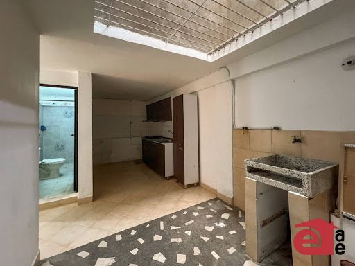 Apartamento en arriendo Antioquia Envigado El Chinguí 84 m2 Habitaciones 3 Baños 1 Garajes 0 Precio $1500000