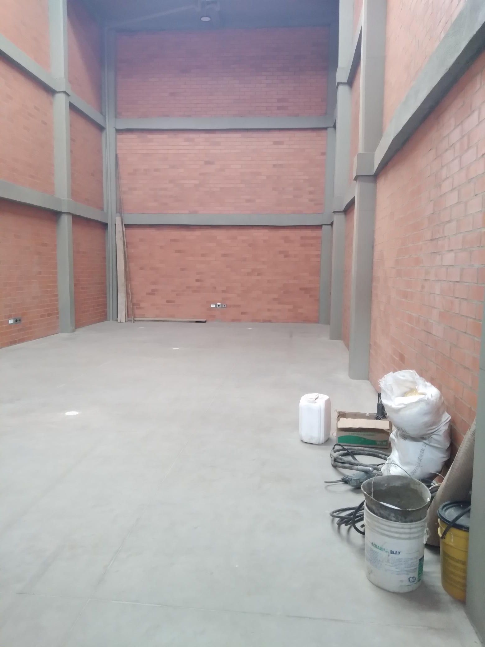 Bodega en arriendo Cundinamarca Bogotá La Soledad Norte 250 m2 Habitaciones 0 Baños 2 Garajes 0 Precio $6800000