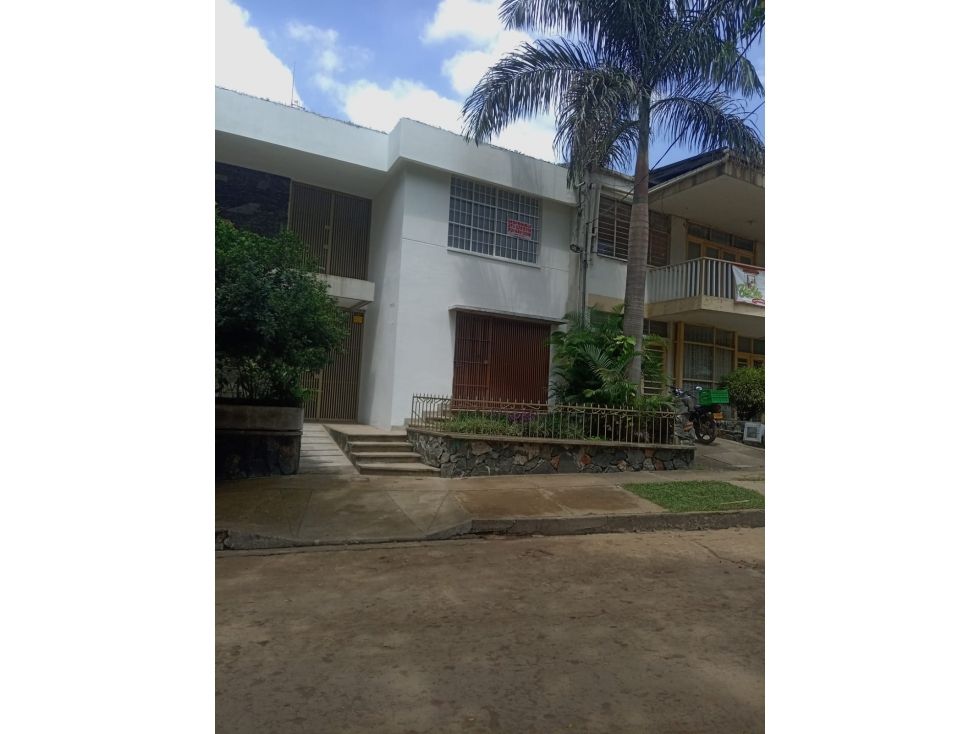 Casa en arriendo Valle Del Cauca Cali Santa Mónica 289 m2 Habitaciones 1 Baños 2 Garajes 0 Precio $5500000